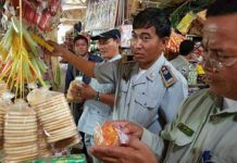 កាំកុងត្រូលខេត្តស្វាយរៀង ចុះត្រួតពិនិត្យ ទំនិញខូចគុណភាព