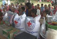 កាកបាទក្រហមខេត្តសៀមរាបប្រគល់ផ្ទះមនុស្សធម៌ទី២០ជូនគ្រួសារទីទ័លក្រ