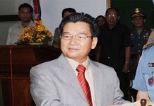 មន្រី្តគយចលត័ផ្លូវជាតិលេខ១ដូចជាសម្ដែងសិល្ប:ច្រវ៉ាចិញ្ចឹមឆ្ដោ