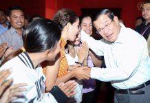 សម្ដេច ហ៊ុន សែន កម្មករនឹងជិះរថយន្តក្រុងសាធារណៈ ដោយមិនបង់ថ្លៃ២ឆ្នាំ