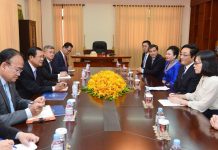 សម្តេចតេជោ ហ៊ុន សែន ស្វាគមន៍ក្រុមហ៊ុនចិន ដែលមានបំណងវិនិយោគ កំពង់ផែនៅខេត្តព្រះសីហនុ មានសមត្ថភាពឲ្យនាវាទម្ងន់ ៥ម៉ឺនតោនចូលចតបាន