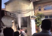 (Hot News) អគ្គិភ័យឆេះផ្ទះស្ដុកអំបោះនៅម្ដុំ Camko City ក្នុងខណ្ឌឬស្សីកែវ បានរលត់ទៅវិញហើយ, សមត្ថកិច្ចប្រើប្រាស់ឡានទឹក៧គ្រឿង