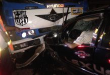 រថយន្ត២គ្រឿង ព្រលះគ្នាពេញទំហឹង បណ្តាឲ្យស្លាប់ម្នាក់ ខណៈភាគីម្ខាងទៀត រត់គេចខ្លួនបាត់ស្រមោល