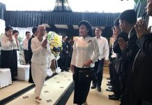 សម្តេចកិត្តិព្រឹទ្ធបណ្ឌិត ប៊ុន រ៉ានី ហ៊ុន សែន អញ្ជើញគោរពវិញ្ញាណក្ខន្ធសពឧបាសក គង់ ខាត់ បិតាក្មេករបស់សម្តេច សាយ ឈុំ