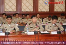 នាយឧត្ដមសេនីយ៍ ថោង លីម ៖ វិនិយោគិន និងអ្នកទេសចរណ៍បរទេសដែលមកប្រទេសកម្ពុជា បានទទួលរងគ្រោះមានចំនួន១៧៨ករណី (បើប្រៀបធៀបជាមួយត្រីមាសទី១ មាន១៤១ករណីកើនឡើង ៣៧ករណី)