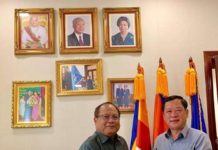 សម្តេចក្រឡាហោម ស ខេង បានទទួលថវិកា២០លានរៀលពីលោក គុយ ហាក់ សម្រាប់ជួយសង្គ្រោះពលរដ្ឋរងគ្រោះទឹកជំនន់