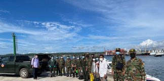 អ្នកកោះរ៉ុងត្រៀមខ្លួនទៅលោកឧកញ៉ា ទៀ វិចិត្រ បញ្ជូនអូប័រដែលមានសុវត្ថិភាពខ្ពស់ ដឹកមន្ត្រីកងទ័ពធ្វើដំណើរទៅចាក់វ៉ាក់សាំងការពារជំងឺកូវីដ-១៩ ជូនបងប្អូនហើយ
